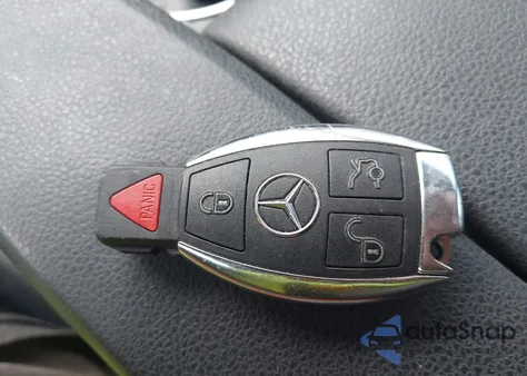 2013 Mercedes-Benz C 300 Luxury 4Matic/Sport 4Matic from USA, damaged, VIN WDDGF8AB4DR267905